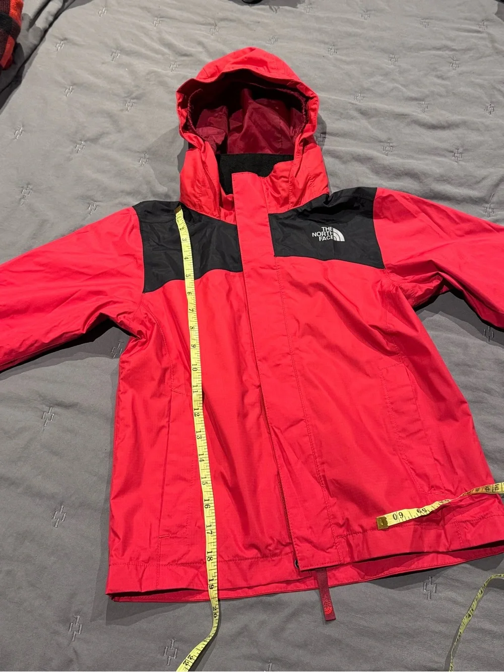 The North Face Kids Two-Tone Red and Black Hooded Rain Jacket - Size XS (6)